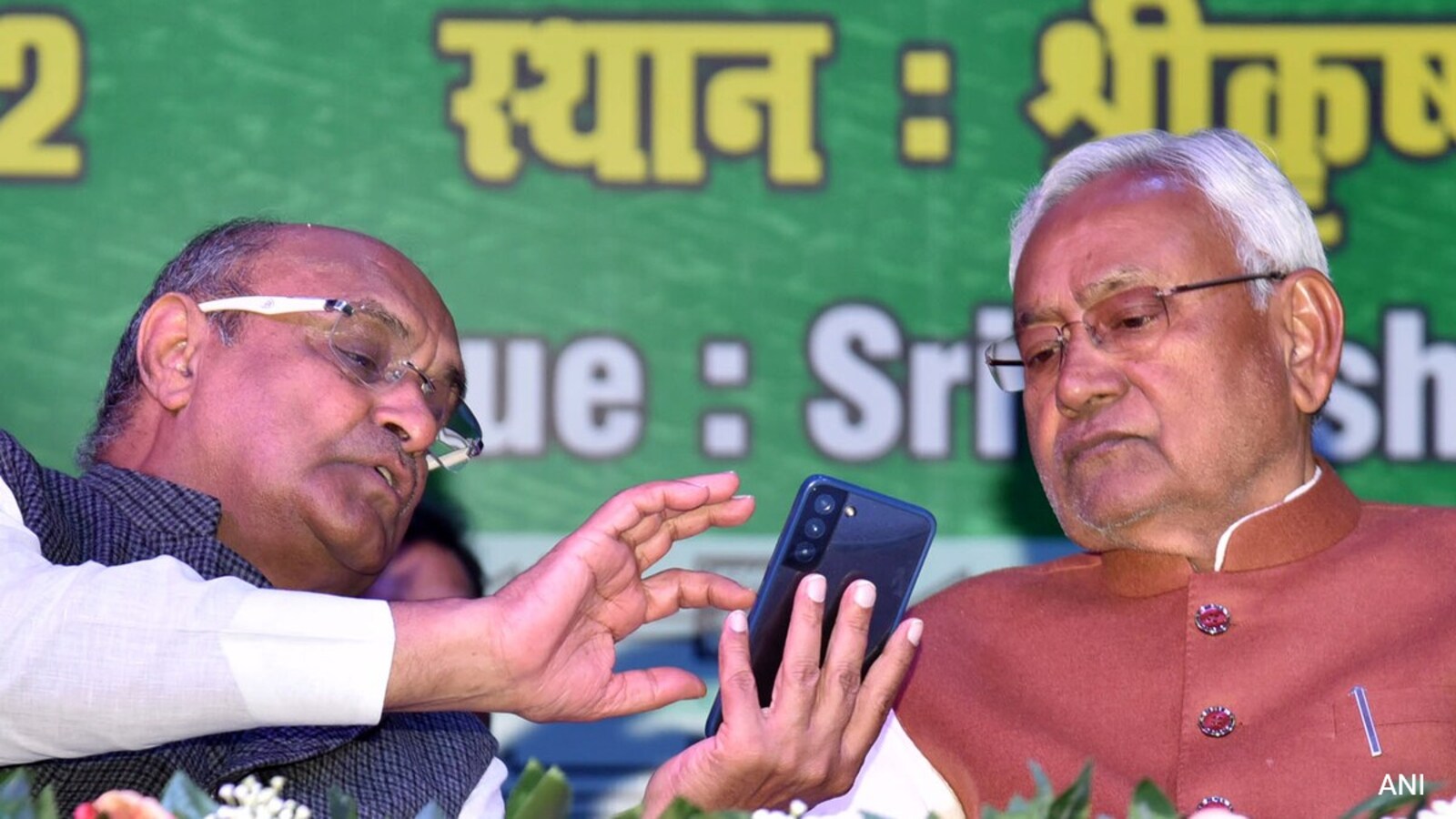 Nitish Kumar's Party Leader KC Tyagi Quits As JDU Spokesperson