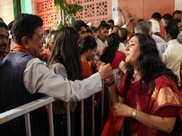 New Delhi Lok Sabha Seat Result: बांसुरी स्वराज का चलेगा जादू या सोमनाथ करेंगे उलटफेर, नई दिल्ली सीट पर कांटे की टक्कर New Delhi Lok Sabha Seat Result: बांसुरी स्वराज का चलेगा जादू या सोमनाथ करेंगे उलटफेर, नई दिल्ली सीट पर कांटे की टक्कर