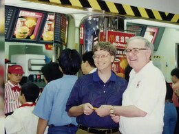 Bill Gates And Warren Buffett Have McDonald's Gold Card That Provides Free Meals