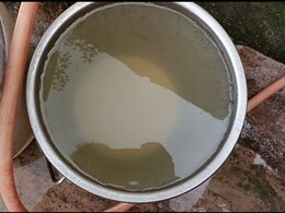 तपती गर्मी , पानी की किल्लत ! पेयजल की एक-एक बूंद को मोहताज हुए लोग तपती गर्मी , पानी की किल्लत ! पेयजल की एक-एक बूंद को मोहताज हुए लोग