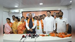 काँग्रेस नेते पृथ्वीराज चव्हाणांना धक्का, मलकापूरात काँग्रेसला खिंडार