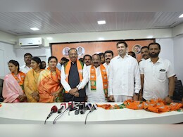 काँग्रेस नेते पृथ्वीराज चव्हाणांना धक्का, मलकापूरात काँग्रेसला खिंडार