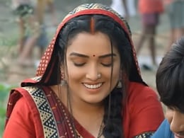 Maroon Color Sadiya Fasal Movie Video Song: मरून कलर सड़िया का यूट्यूब पर कामयाबी भरा सफर जारी, आम्रपाली दुबे और निरहुआ का फसल मूवी का भोजपुरी सॉन्ग 14 करोड़ के पार