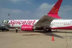 Spicejet Flight AC News: फ्लाइट का AC एक घंटे तक खराब, भीषण गर्मी में परेशान होते रहे यात्री
