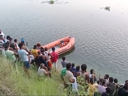 सीतापुर में नाव पलटी, 3 की मौत; कानपुर में होली के बाद गंगा नहाने गए 6 युवक डूबे, तलाश जारी सीतापुर में नाव पलटी, 3 की मौत; कानपुर में होली के बाद गंगा नहाने गए 6 युवक डूबे, तलाश जारी