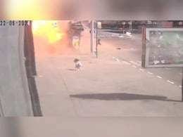 यूक्रेन के खारकीव में रूस का बड़ा हमला, तीन लोगों की मौत, 19 घायल