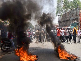 सड़कों पर उतरे... सरकार का पुतला फूंका, छात्रों की NEET परीक्षा रद्द करने की मांग; पुलिस का लाठीचार्ज सड़कों पर उतरे... सरकार का पुतला फूंका, छात्रों की NEET परीक्षा रद्द करने की मांग; पुलिस का लाठीचार्ज