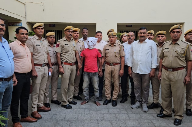 अजमेर स्टेशन पर बच्ची का रेप करने वाले आरोपी को गिरफ्तार करने वाली टीम. अजमेर स्टेशन पर बच्ची का रेप करने वाले आरोपी को गिरफ्तार करने वाली टीम.