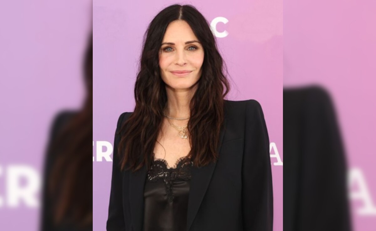 Courteney Cox Shares She Is "Fine" With Turning 60: "I Love That I'm Still Working"
