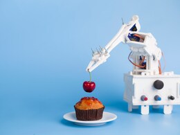 How Popular Food Chains Use Artificial Intelligence (AI) To Deliver And Prepare Your Food Faster