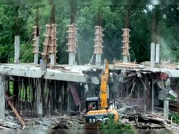 YSR Congress Gets Notice Over "Illegal Construction" Of Another Party Office YSR Congress Gets Notice Over "Illegal Construction" Of Another Party Office