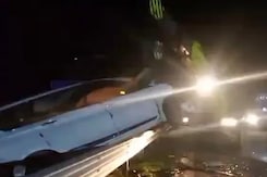 Car Enters Mumbai-Nagpur Expressway From Wrong Side, 6 Dead In Horrific Crash Car Enters Mumbai-Nagpur Expressway From Wrong Side, 6 Dead In Horrific Crash