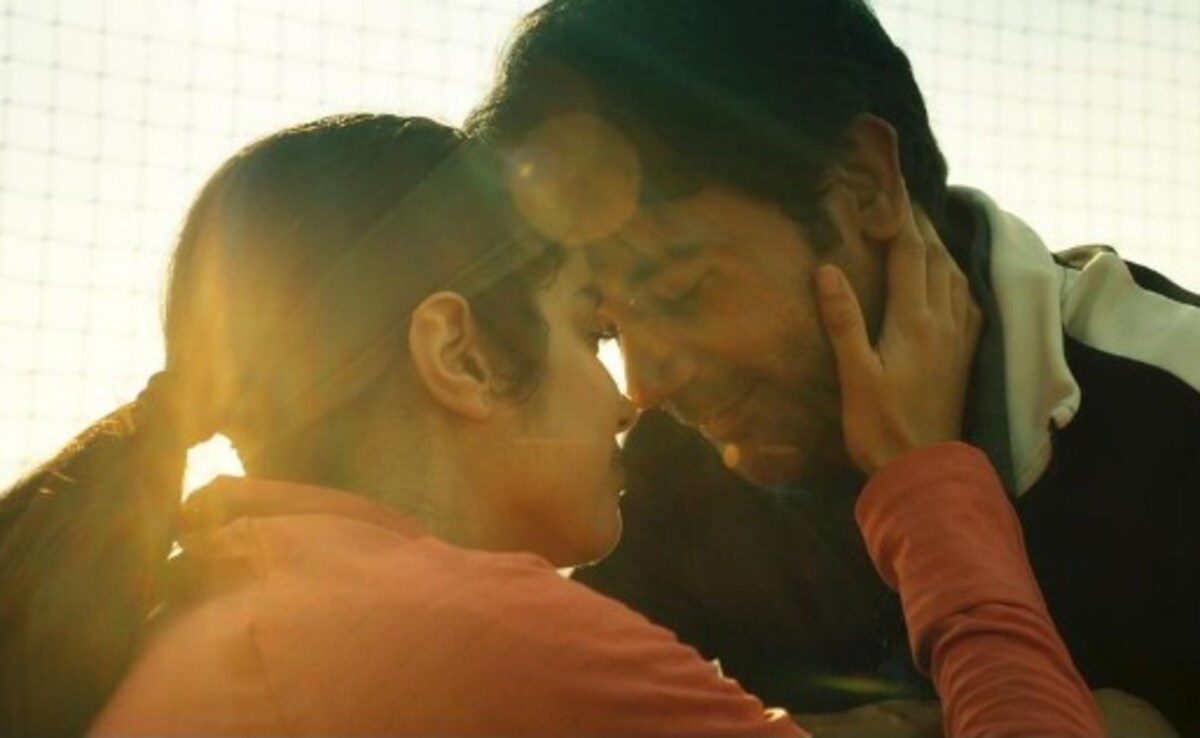 Mr & Mrs Mahi Box Office Collection Day 2: Progress Report On Janhvi Kapoor-Rajkummar Rao's Film