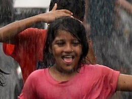 Barish In Delhi : सुहावने मौसम में Delhi-NCR की इन जगहों पर फोटोग्राफी से लेकर स्ट्रीट फूड का उठाइए भरपूर मजा Barish In Delhi : सुहावने मौसम में Delhi-NCR की इन जगहों पर फोटोग्राफी से लेकर स्ट्रीट फूड का उठाइए भरपूर मजा
