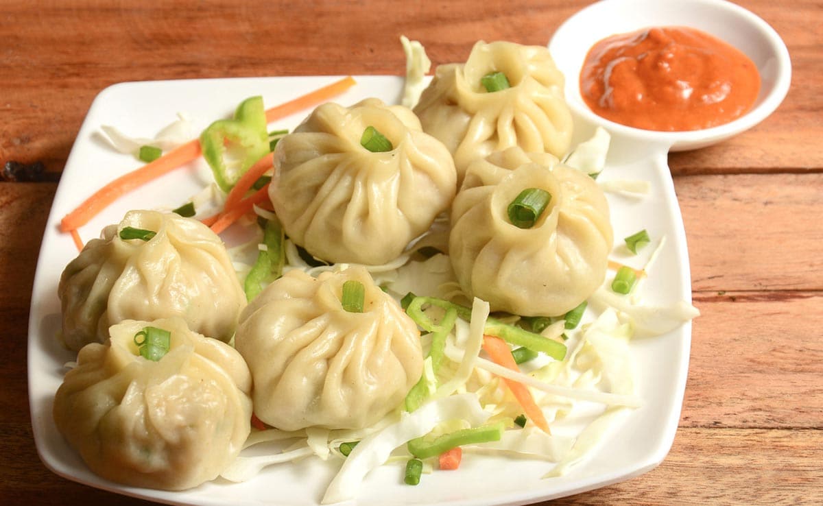 Momos Momos