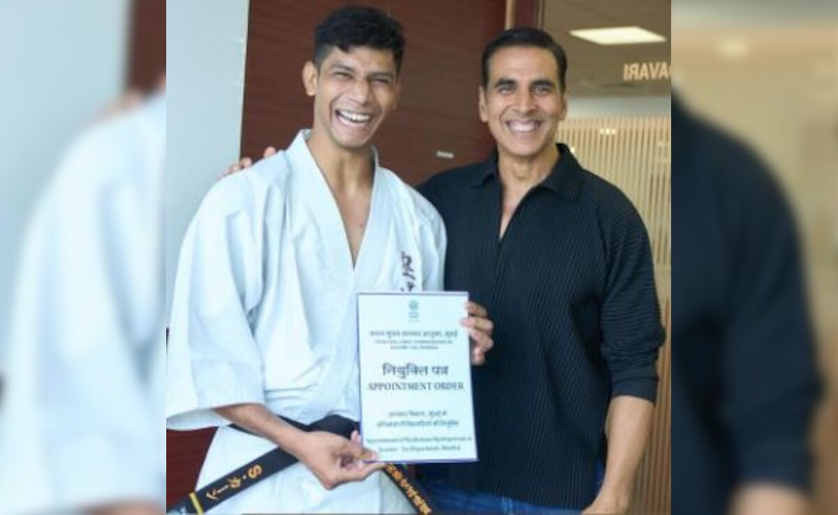 Akshay Kumar Reacts As His Martial Arts' Trainees Get Jobs In I-T Department: "So Emotional, So Proud"