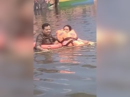 Watch: Delhi Bus Goes Under Water, Passengers Wear Life Jackets To Get Out Watch: Delhi Bus Goes Under Water, Passengers Wear Life Jackets To Get Out
