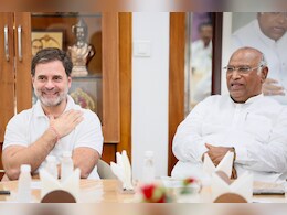 विधानपरिषद निवडणुकीसाठी काँग्रेसचा उमेदवार ठरला, खर्गेंनी केली घोषणा विधानपरिषद निवडणुकीसाठी काँग्रेसचा उमेदवार ठरला, खर्गेंनी केली घोषणा