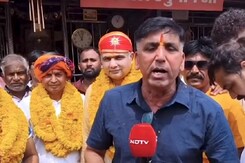 एशियन रेसलिंग चैंपियनशिप में  गोल्ड जीतने के बाद जब भीलवाड़ा पहुंची अश्विनी बिश्नोई एशियन रेसलिंग चैंपियनशिप में  गोल्ड जीतने के बाद जब भीलवाड़ा पहुंची अश्विनी बिश्नोई