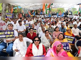 नीट परीक्षा को लेकर कांग्रेस का विरोध प्रदर्शन, डोटासरा ने कहा- 'ये छात्रों के भविष्य के साथ खिलवाड़ है'