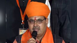 युवाओं ने CM भजनलाल शर्मा को खून से लिखा पत्र, महिलाओं को मिले 50% आरक्षण वापस लेने की मांग