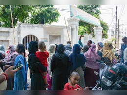 कांग्रेस कार्यालय पहुंची मुस्लिम महिलाएं, कहा- कब होंगे हमारे वादे पूरे