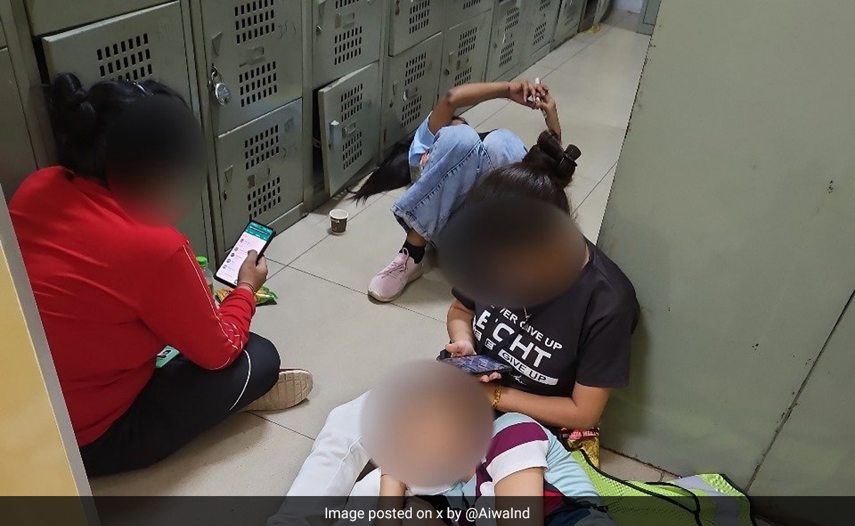 Amazon India Workers Take Oath To Finish Task Before Toilet Break: Report