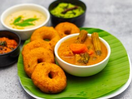 5 Easy Tips To Make Irresistible Sooji Vada Every Time
