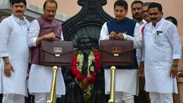 महिलाओं को 1500 रुपये महीना, किसानों को मुफ्त बिजली...10 प्वाइंट्स में समझें महाराष्ट्र का बजट