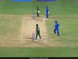 Watch: Rashid Khan Loses Cool, Throws Bat At Teammate For Bizarre Act In T20 World Cup Watch: Rashid Khan Loses Cool, Throws Bat At Teammate For Bizarre Act In T20 World Cup