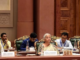 वित्तमंत्री के साथ बजट-पूर्व बैठक में कर कटौती, शुल्क ढांचे को युक्तिसंगत बनाने की मांग वित्तमंत्री के साथ बजट-पूर्व बैठक में कर कटौती, शुल्क ढांचे को युक्तिसंगत बनाने की मांग