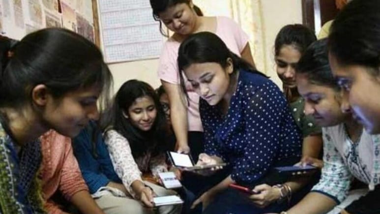 UGC के नए नियमों के तहत शिकायत कैसे करें? ऑनलाइन पोर्टल से हेल्पलाइन तक, ये है पूरी जानकारी