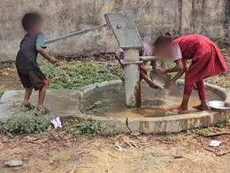 दांव पर बच्चों का भविष्य ! सिंगरौली के स्कूलों में पढ़ाई की जगह हो रही 'सफाई'