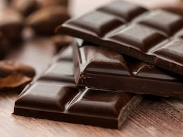Berries To Dark Chocolate: Nutritionist Suggests 4 Foods For 'Anti-Inflammatory Snack Plate'