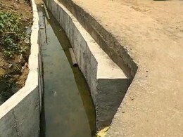 एक नाली के बगल में दूसरी नाली क्यों ? सवाल पर नगर पालिका ने दिया ये जवाब