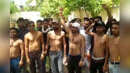 Dholpur: महिला आरक्षण के खिलाफ युवाओं का अर्धनग्न प्रदर्शन, राज्य सरकार पर सौतेला व्यवहार करने का आरोप