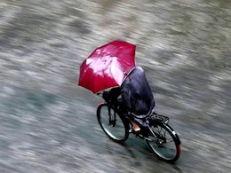 मुंबईकरांना पावसासाठी किती दिवस करावी लागणार प्रतीक्षा? हवामान विभागाकडून अलर्ट मुंबईकरांना पावसासाठी किती दिवस करावी लागणार प्रतीक्षा? हवामान विभागाकडून अलर्ट