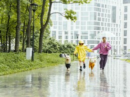 मॉनसून में नहीं है डरने की जरूरत: अमेजॉन पर सिर्फ ₹79 से शुरू हो रहे हैं रेनकोट, आज ही खरीदें