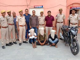 लग्जरी लाइफ जीने के लिए अपराध की दुनिया में ली एंट्री, लूट, रेप सहित कई वारदातों को दिया अंजाम लग्जरी लाइफ जीने के लिए अपराध की दुनिया में ली एंट्री, लूट, रेप सहित कई वारदातों को दिया अंजाम