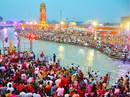 Mahakumbh Mela 2025 : महाकुंभ मेळ्यात कधी होणार शाही स्नान? वाचा संपूर्ण वेळापत्रक आणि महत्त्व Mahakumbh Mela 2025 : महाकुंभ मेळ्यात कधी होणार शाही स्नान? वाचा संपूर्ण वेळापत्रक आणि महत्त्व