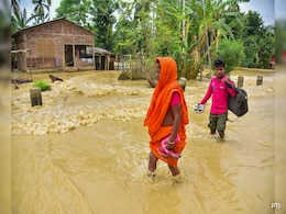 Brahmaputra Water Level Rises After Heavy Rain In Assam, 3.5 Lakh People Affected Brahmaputra Water Level Rises After Heavy Rain In Assam, 3.5 Lakh People Affected
