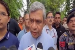 "Not Time For Politics": Ashwini Vaishnaw Amid Opposition Fire Over Crash "Not Time For Politics": Ashwini Vaishnaw Amid Opposition Fire Over Crash