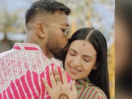 Natasa- Hardik: क्या हार्दिक और नताशा के बीच सब कुछ है ठीक? एक्ट्रेस ने ऐसा किया पोस्ट कि लोगों के उड़ गए होश Natasa- Hardik: क्या हार्दिक और नताशा के बीच सब कुछ है ठीक? एक्ट्रेस ने ऐसा किया पोस्ट कि लोगों के उड़ गए होश