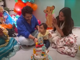 दीपिका कक्कड़ और शोएब इब्राहिम ने बेटे रुहान का धूमधाम से मनाया पहला बर्थडे, सामने आया वीडियो दीपिका कक्कड़ और शोएब इब्राहिम ने बेटे रुहान का धूमधाम से मनाया पहला बर्थडे, सामने आया वीडियो