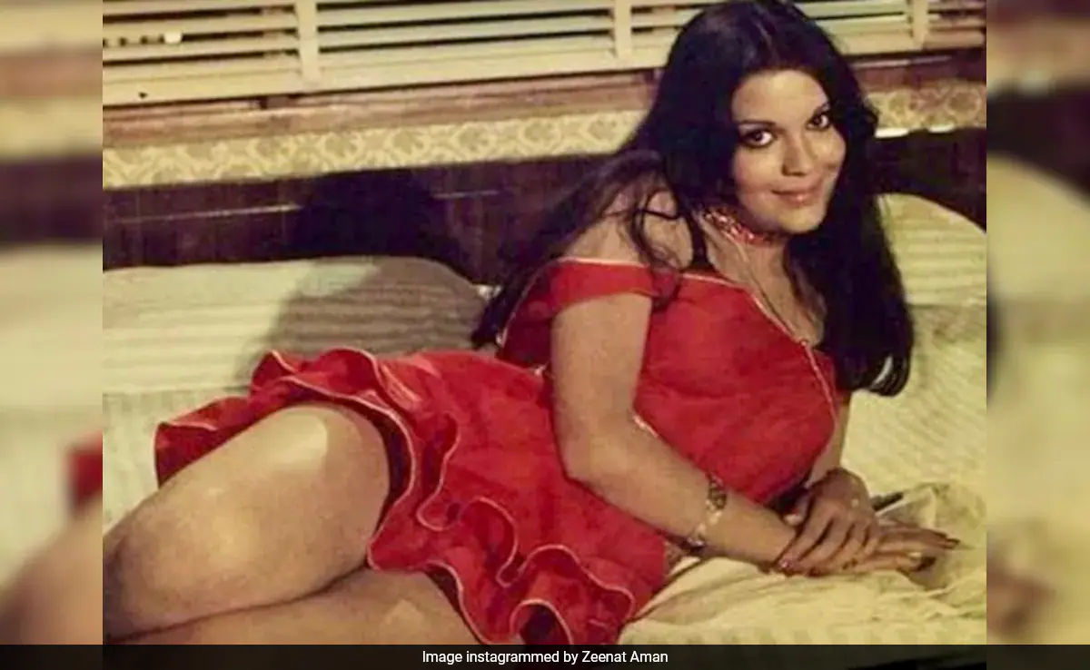 Zeenat Aman Recalls Playing A Sex Worker "With A Sense Of Dignity" In <i>Manoranjan</i>. Priyanka Chopra Reacts