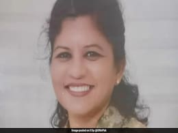 Helen Mary Roberts Makes History As Pak's First Woman Brigadier From Minority Community Helen Mary Roberts Makes History As Pak's First Woman Brigadier From Minority Community