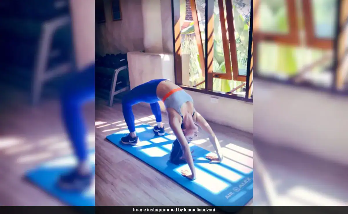 International Yoga Day 2024: Just Kiara Advani Casually Acing <i>Chakrasana</i>