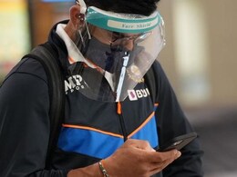 T20 World Cup:  मैच से ठीक पहले इस समय जमा करा लिए जाते हैं खिलाड़ियों के मोबाइल फोन, जानें क्या है नियम