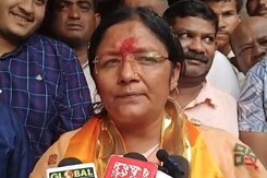 धार में जल्द रेल लाइन का होगा निर्माण: सावित्री ठाकुर धार में जल्द रेल लाइन का होगा निर्माण: सावित्री ठाकुर