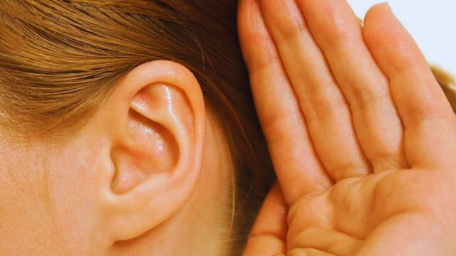 Hearing Loss An Early Warning Sign For Alzheimer's, Study Warns: Don't Ignore These Other Red Flags